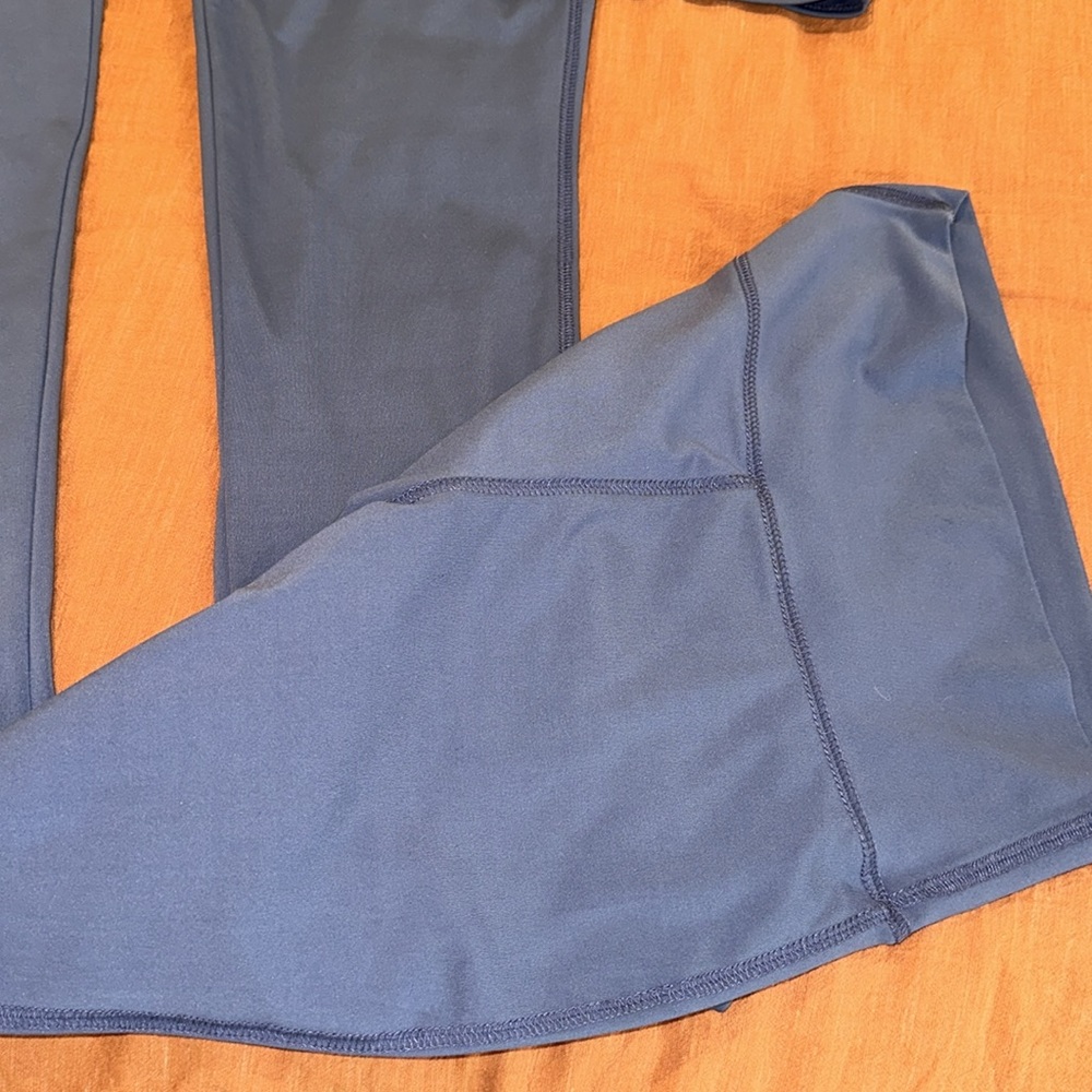 Blue Workout set - Picture 4 of 4